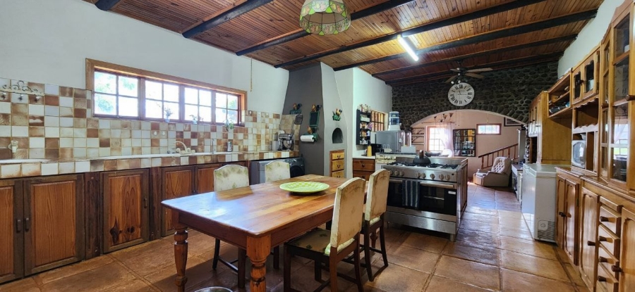 10 Bedroom Property for Sale in Joubertina Eastern Cape